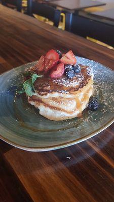 Pancakes with w/dulce leche maple syrup