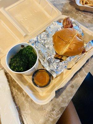 Carolina Gold BBQ Chicken Sandwich w/ steamed broccoli