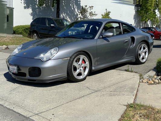 Porsche 996 Turbo in for service and multipoint inspection