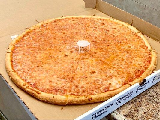 XL Plain Pizza Pie (8 slices). Best to eat hot at the pizzeria.  Bring home the rest (heat up covered over low heat or in oven).  $23.  5*