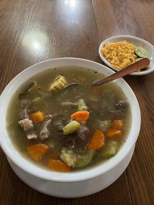 Caldo de Res