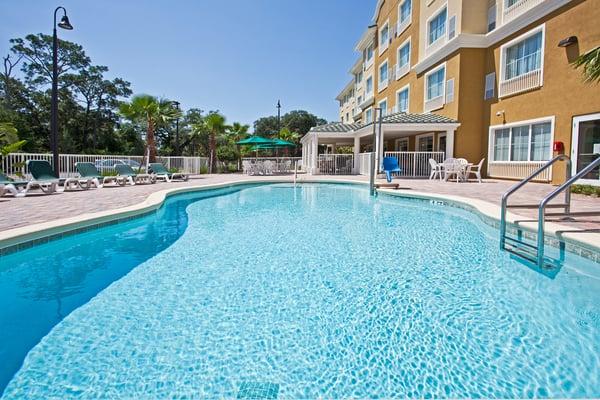 Outdoor Pool Country Inn & Suites Port Orange/Daytona