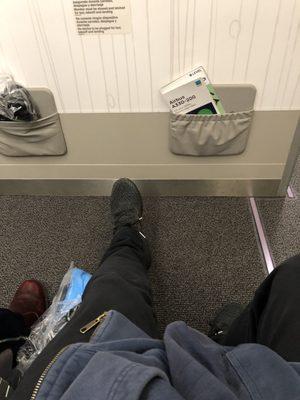 Leg room in 1C