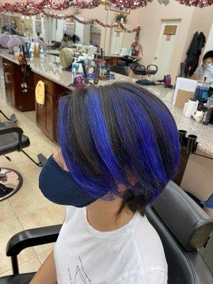 Blue chunky highlights