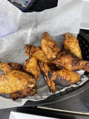 Grilled chicken wings