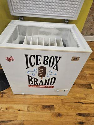 Icebox Brand Cooler