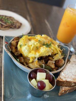 Chicken sausage, market skillet & carrot crush beverage