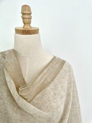 Ursipany has scarves in fabulous materials like cashmere, alpaca, wool, silk, cotton. All lovely!