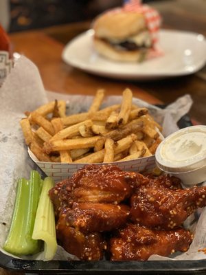 Great new item.. Barbecue Garlic Sauce Wings with delicious ranch!   Burgers are always good.  So glad tried these wings!!!