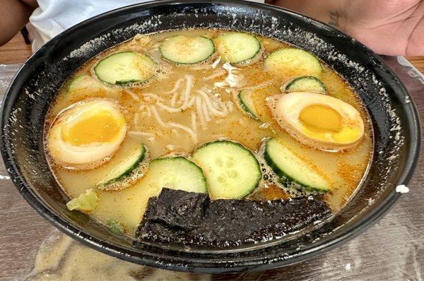 Shrimp with Rice Noodle in Hot Pot Soup