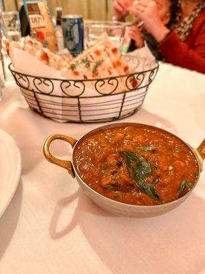 Garlic Naan & Chaana Masala