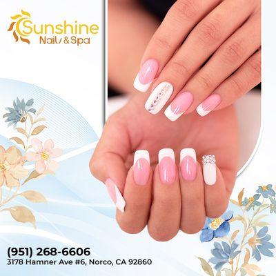 We specialize in stylish and comfortable manicures, pedicures, and more.
Besides, we offer a wide range of nail polishes to choose from