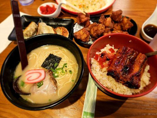 Combo B with mini tonkotsu ramen, unagi don, and 4 gyoza. Also a side of mochiko chicken