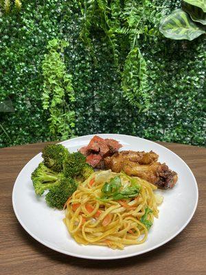 Combo Platter #3
(Lo Mein, Fish Sauced Glazed Chicken Wings, Rotisserie Style Chicken, and Stir-fry Broccoli)