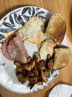 Bee Smooth Combo - choice of eggs, opted for home fries (fresh red skins - they also have hashbrowns), ham, and rye.