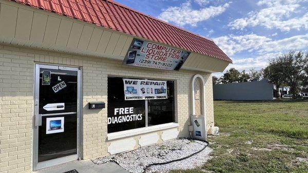 Cape coral computer phone liquidation store