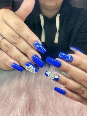 Ombré 3D Nails 
65+