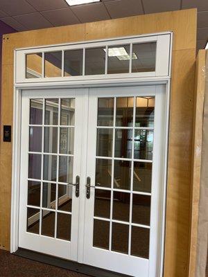 Patio slider with transom