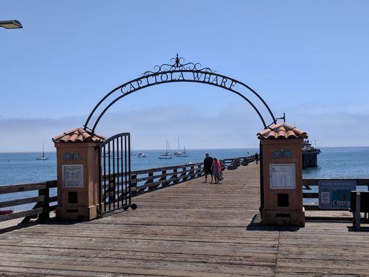 A well-known local landmark, visitors to Capitola can enjoy panoramic views over Monterey Bay with a stroll on the Capitola Wharf