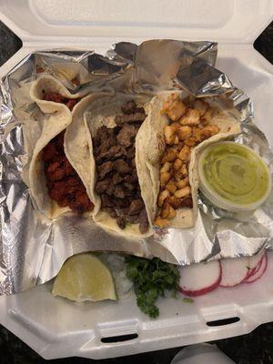 Taco plate (pastor , bistec, chicken )