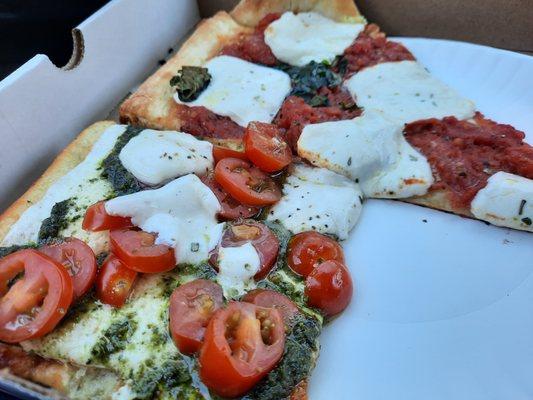 Pesto slice & margherita slice