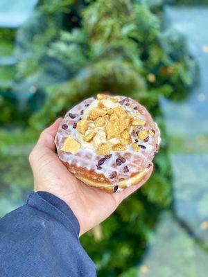 Coffee crunch donut