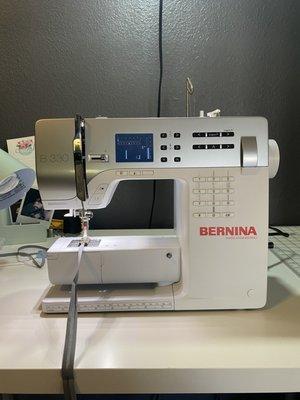 Sewing machine Bernina B330