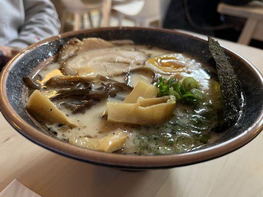 Black garlic chashu ramen