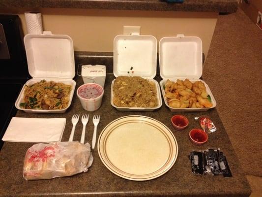 Lo mien, sweet and sour chicken, loaded fried rice and crab rangoo. Large quantities!