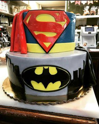 Batman & Superman custom Fondant Cake