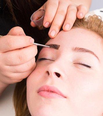 Eyebrow Tinting