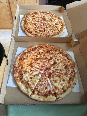 Cheese pizza