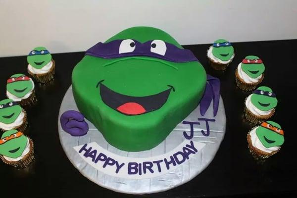 Ninja Turtle  chocolate  cake!