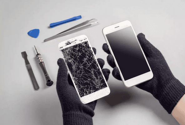 phone repair tech