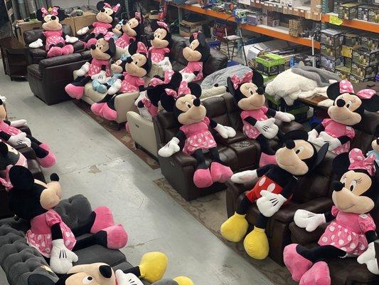 Showroom filled with Minnie Mouses toys won't last long