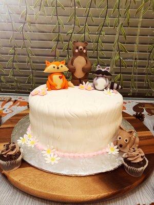 Woodland Baby shower cake