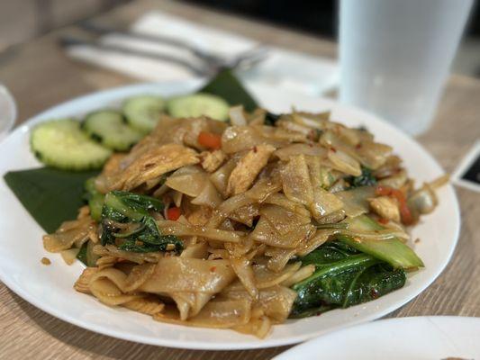 Drunken Noodles with Chicken