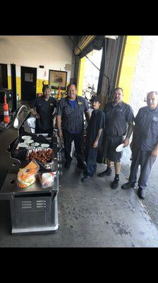 Fixing cars and feeding the crew. Typical Friday at 1st Choice. Carne Asada.