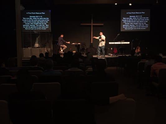 Pastor Ken teaching in the Lord's prayer.