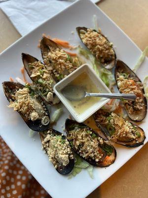 8 Piece Grilled Mussels