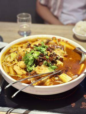 Fish with Hot Chili Oil 水煮活鱼（徹鱼／龙利鱼）