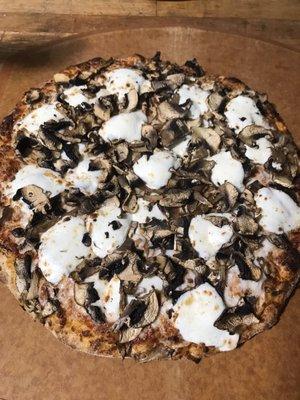 Fresh mozzarella with mushrooms