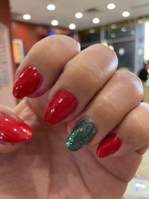 Christmas nails! Exactly what I asked for.