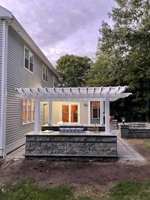 Vinyl pergola installed by OMA Fence