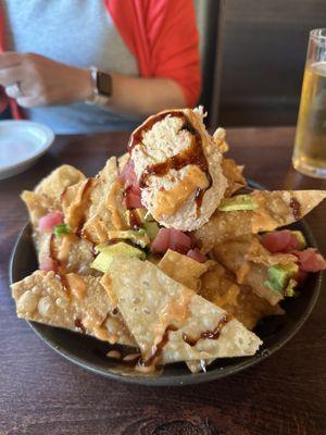 Poke nachos