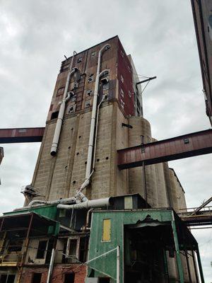 Ground-view of the Perot silos on the Silo City Vertical Tour