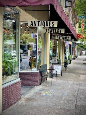 McMinnville Antiques Mall