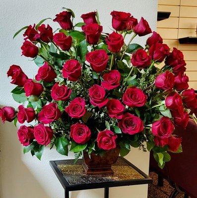 Teleflora's Rose Tribute - Premium