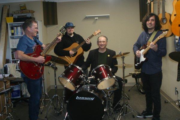 Teachers and 5 Star School for Music teach Pop, Classic Rock, Blues, Funk plus many more styles!