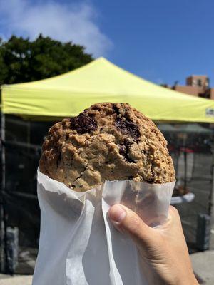 No-nut giant cookie